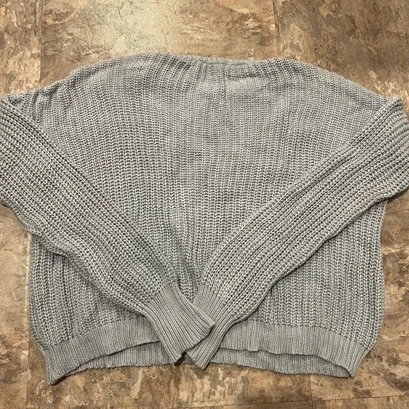 Brandy Melville OS Relaxed Fit Knit Sweater Powder Blue Soft Cozy Pullover - Picture 7 of 7